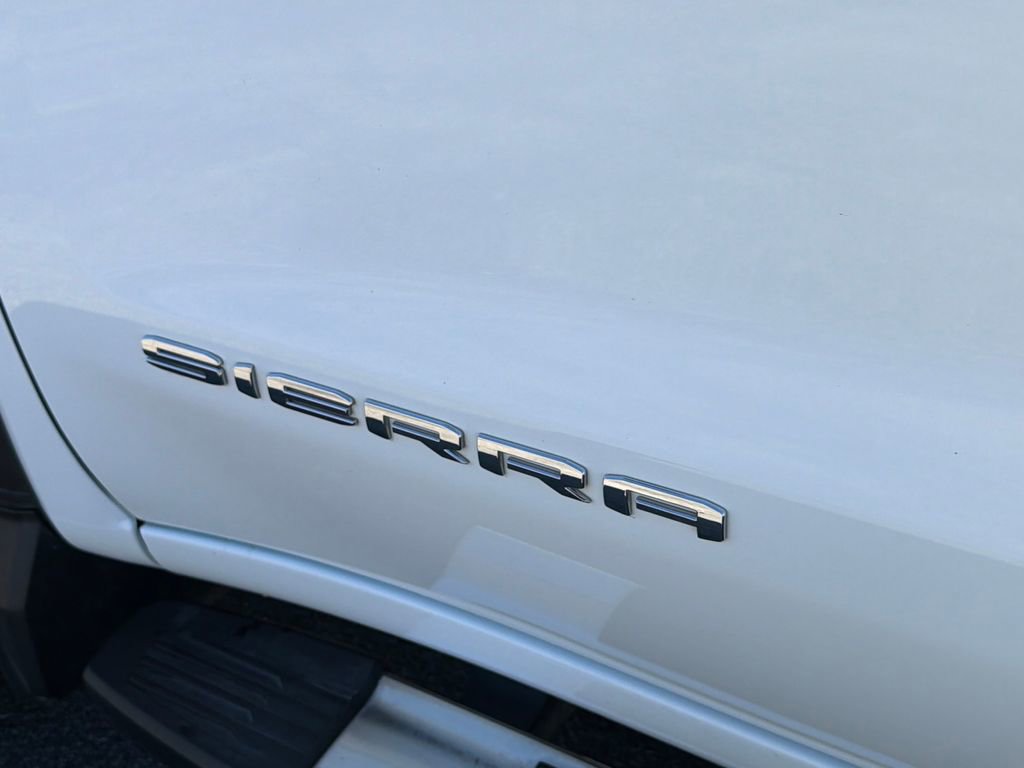 Used 2022 GMC Sierra 1500 SLT w/ SLT Premium Plus Package image 17