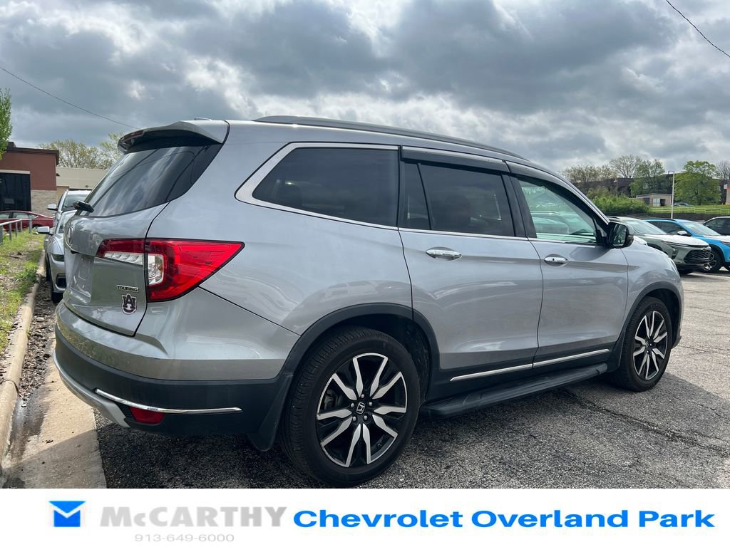 Used 2020 Honda Pilot Touring image 3