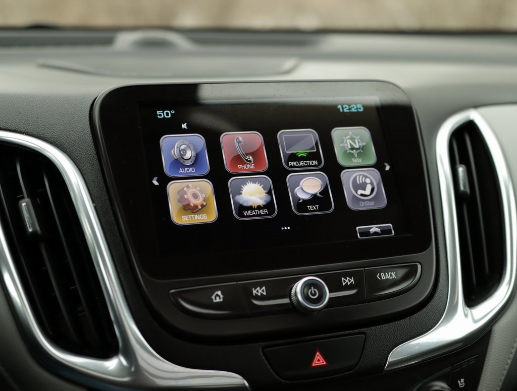 Used 2018 Chevrolet Equinox Premier image 13