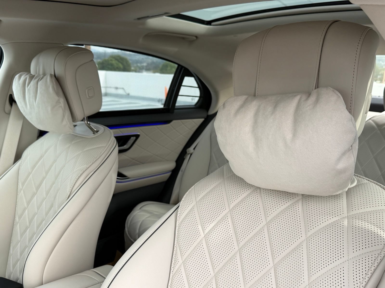 New 2026 Mercedes-Benz S 580e 4MATIC Sedan image 22