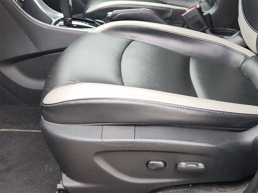 Used 2019 Chevrolet Trax Premier w/ Midnight Edition image 26