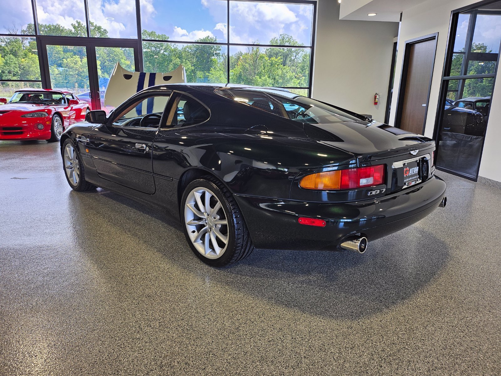 Used 2003 Aston Martin DB7 Vantage RWD image 3