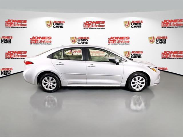 Certified 2023 Toyota Corolla LE AWD/4WD image 16