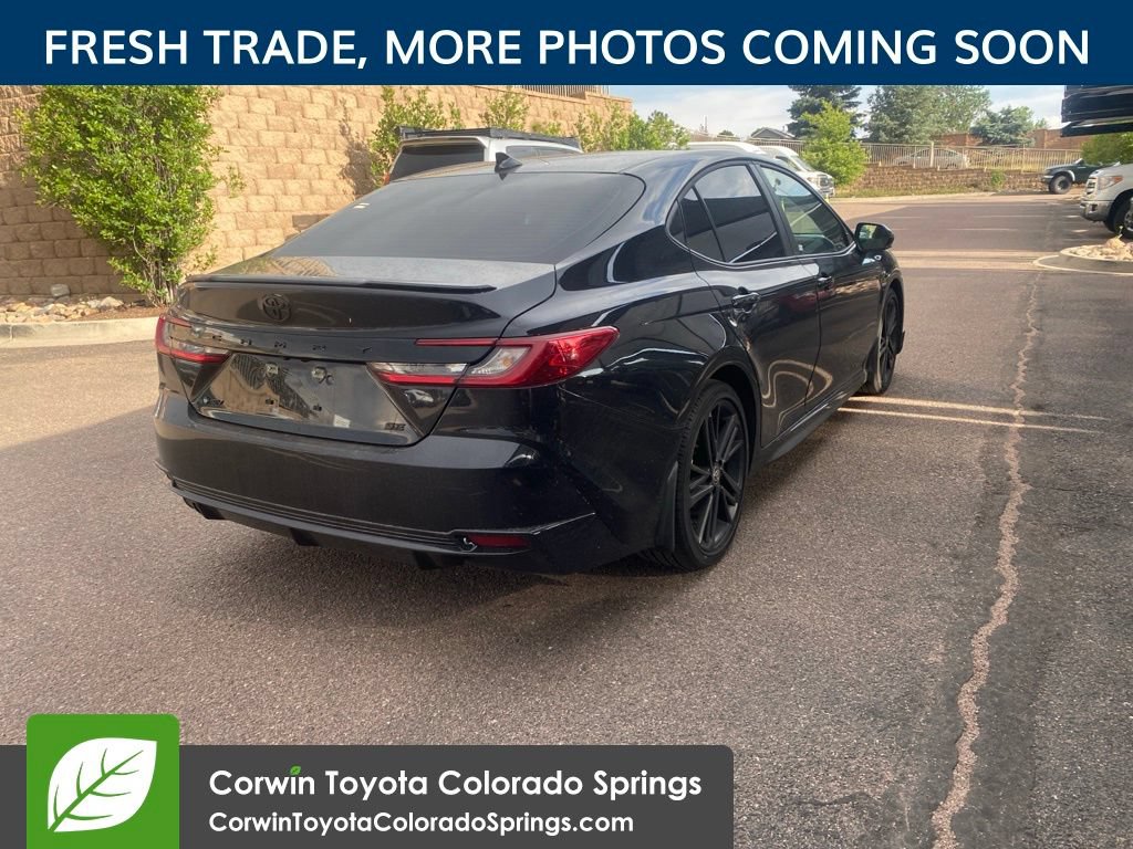Used 2026 Toyota Camry Hybrid FWD image 8