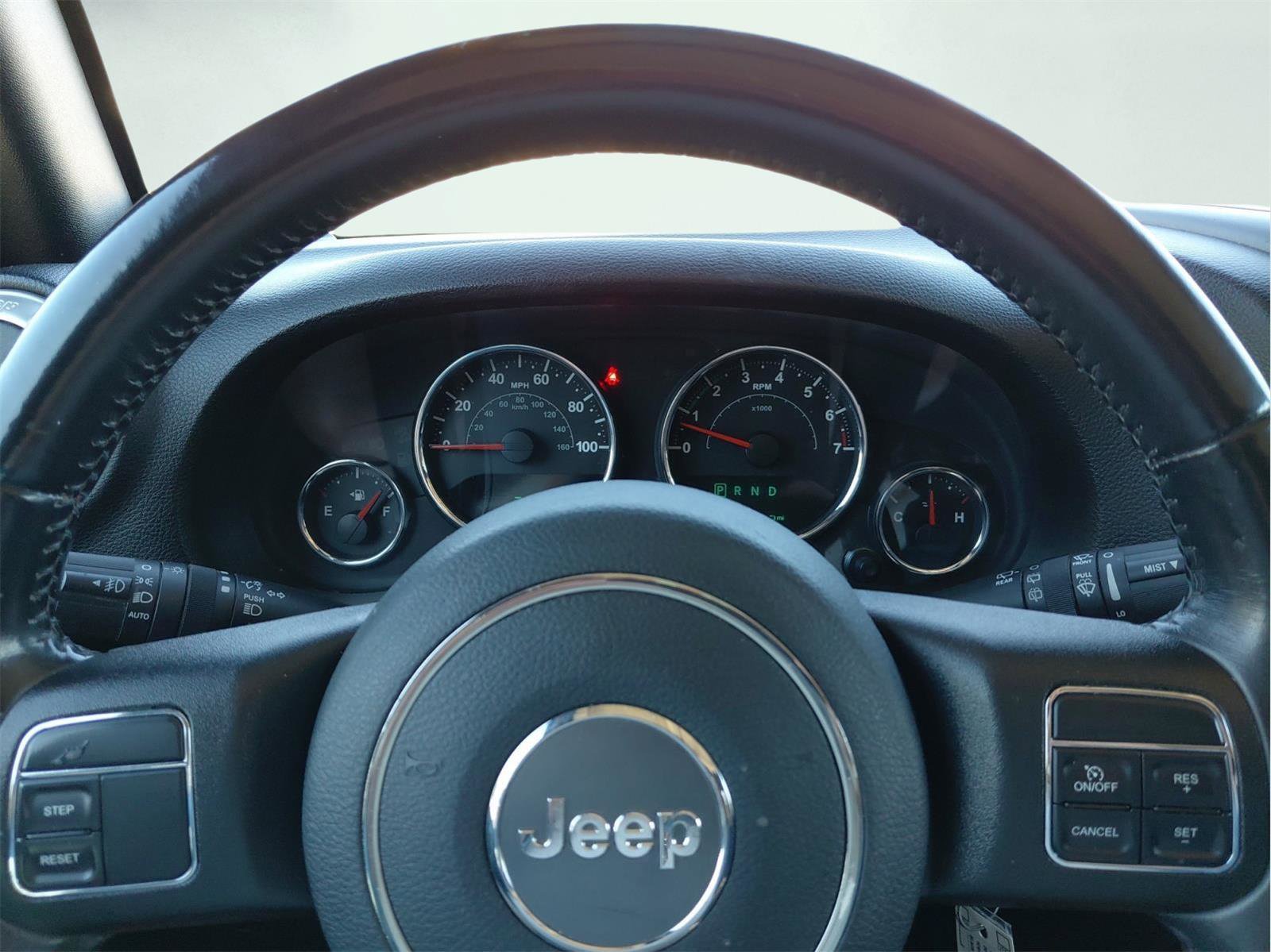 Used 2018 Jeep Wrangler Unlimited Sahara image 18