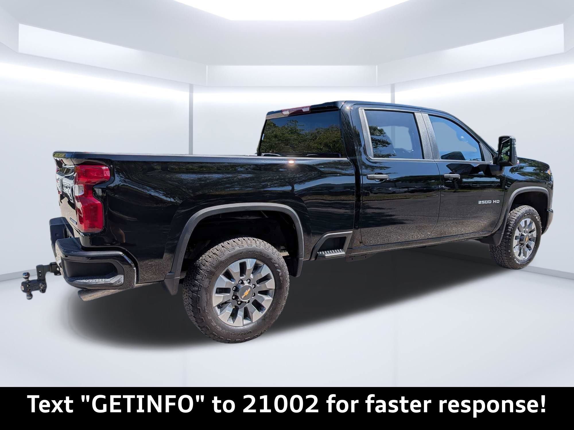 Used 2026 Chevrolet Silverado 2500 Custom w/ Custom Value Package AWD/4WD image 3