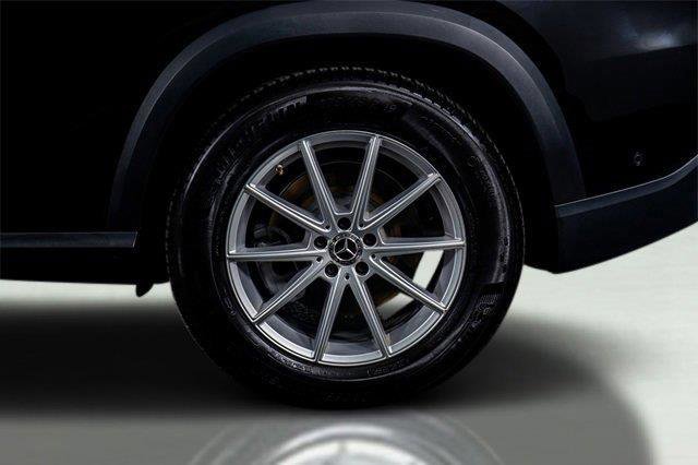 Used 2024 Mercedes-Benz GLE 450 4MATIC w/ Winter Package image 8