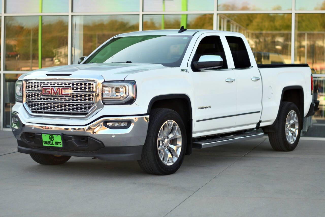 Used 2018 GMC Sierra 1500 SLT w/ SLT Premium Package image 3