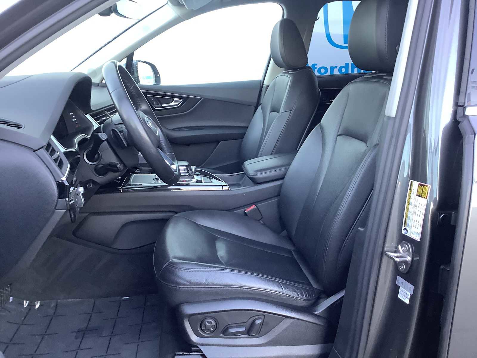 Used 2019 Audi Q7 3.0T Prestige w/ Prestige Package AWD/4WD image 11