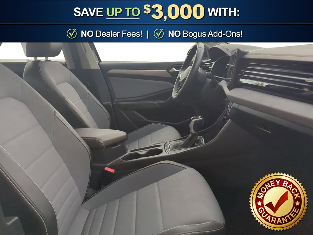 Used 2025 Volkswagen Jetta SE FWD image 22