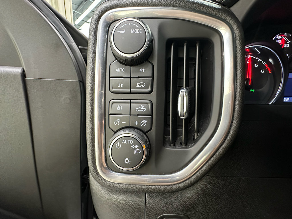 Certified 2022 Chevrolet Silverado 1500 LT AWD/4WD image 27