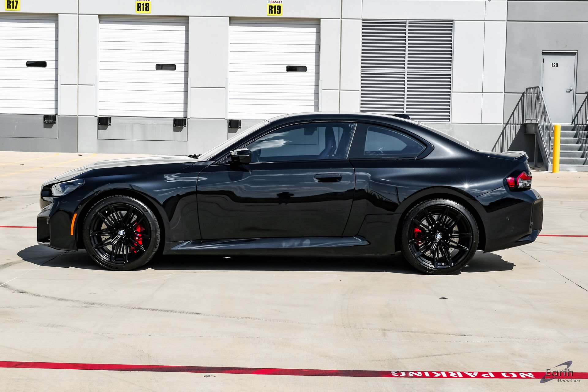 Used 2024 BMW M2 w/ Carbon Package RWD image 8