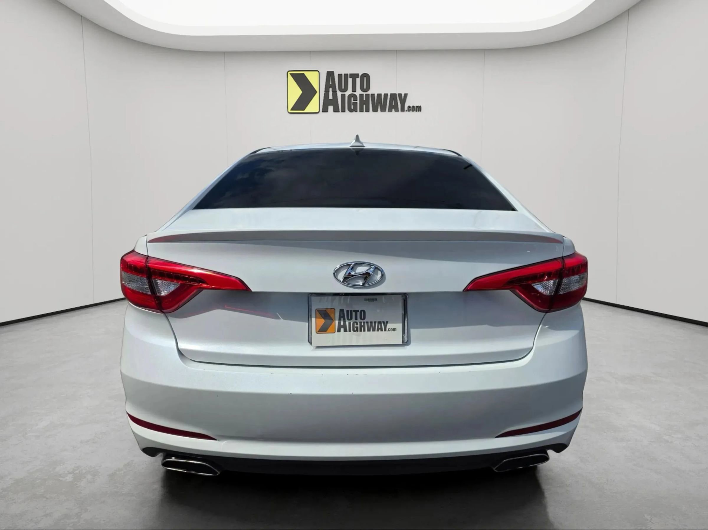 Used 2017 Hyundai Sonata Limited image 4