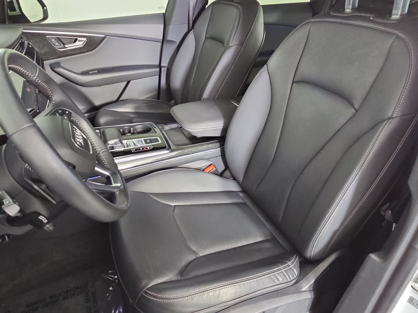 Used 2019 Audi Q8 Premium Plus AWD/4WD image 15