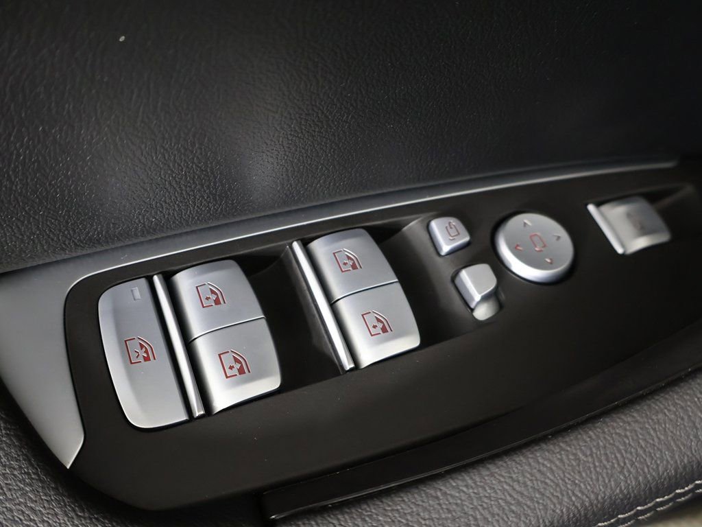 Used 2025 BMW X4 M40i w/ Premium Enhanced Package image 44