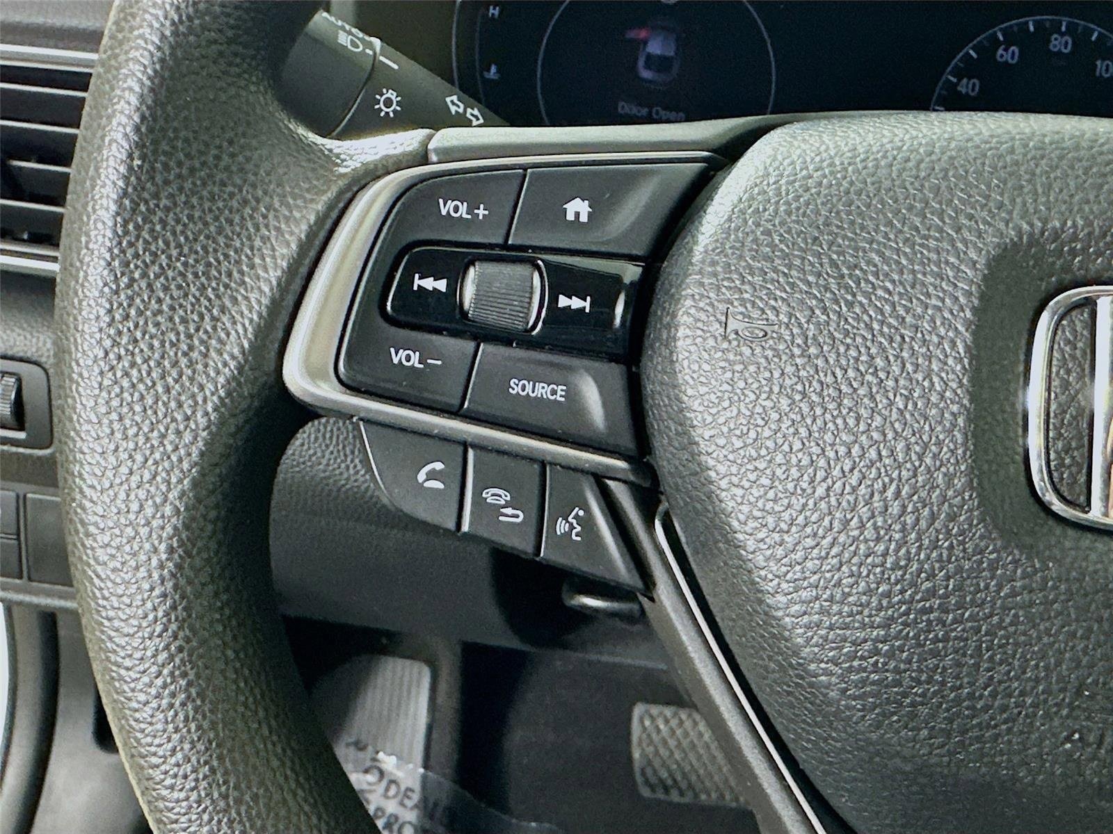 Used 2018 Honda Accord LX image 13