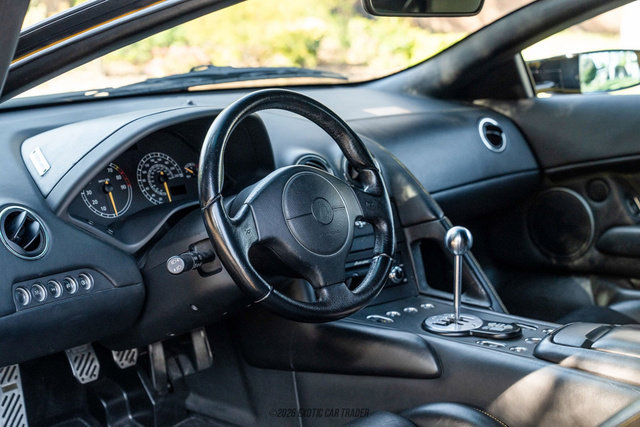 Used 2004 Lamborghini Murcielago Coupe image 23