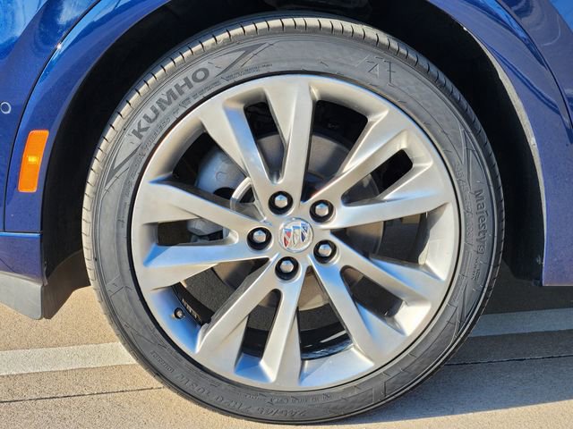 Certified 2022 Buick Envision Avenir w/ Technology Package II image 7