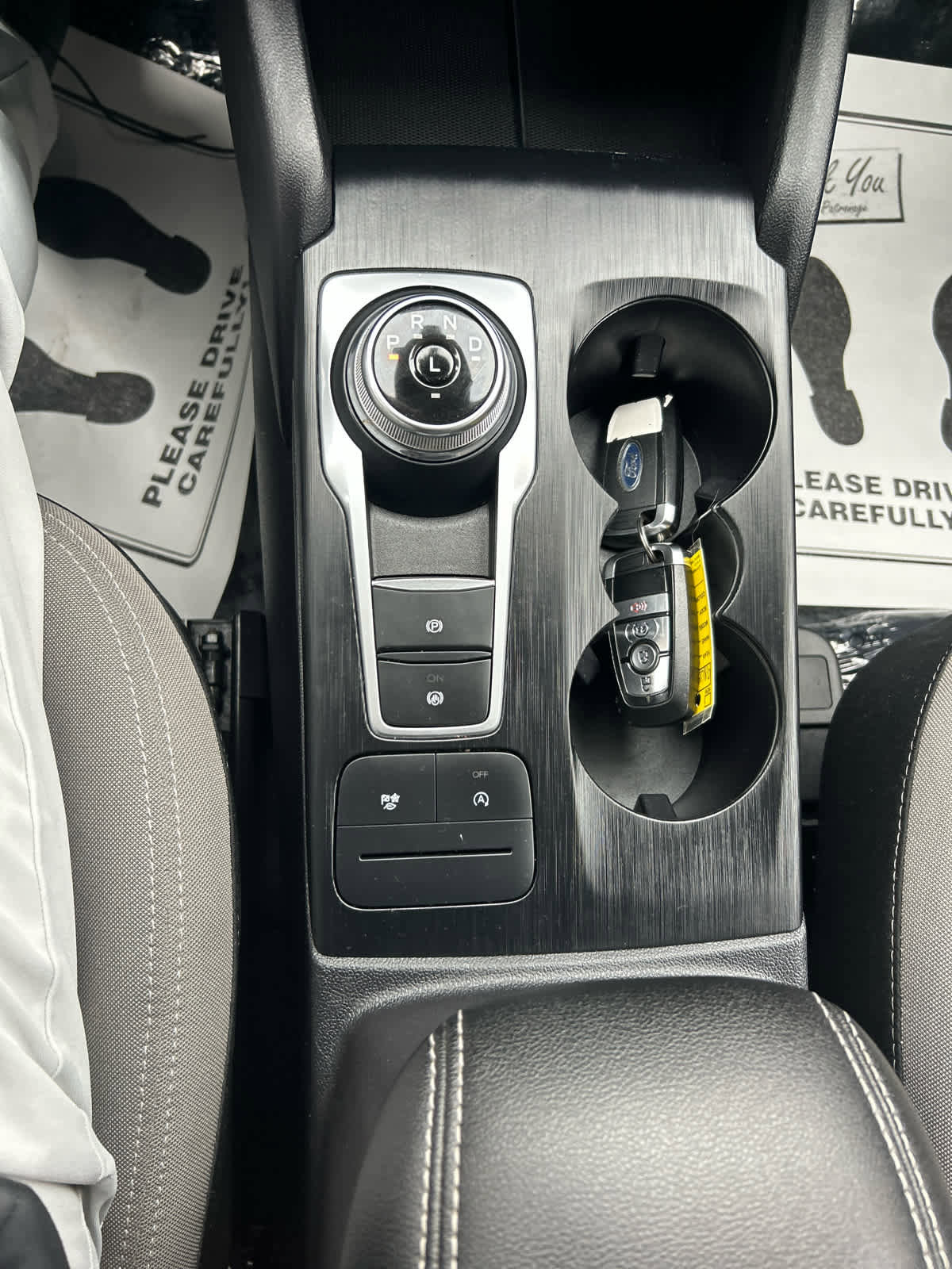 Used 2022 Ford Escape SE w/ Cold Weather Package image 20