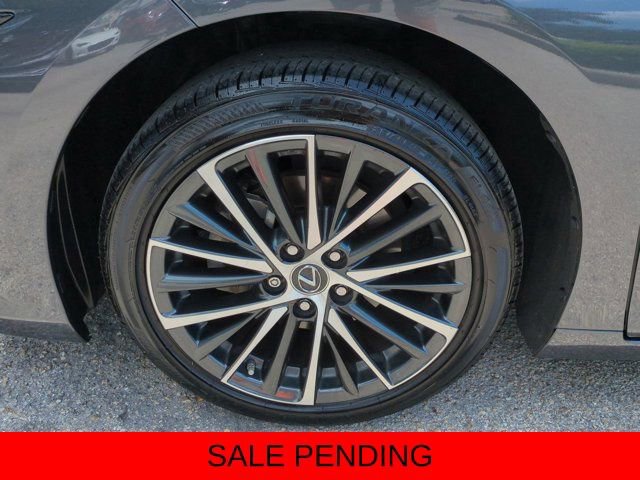 Certified 2025 Lexus ES 350 w/ Premium Package image 11