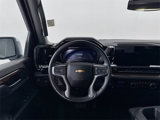 Used 2025 Chevrolet Silverado 1500 LT image 23