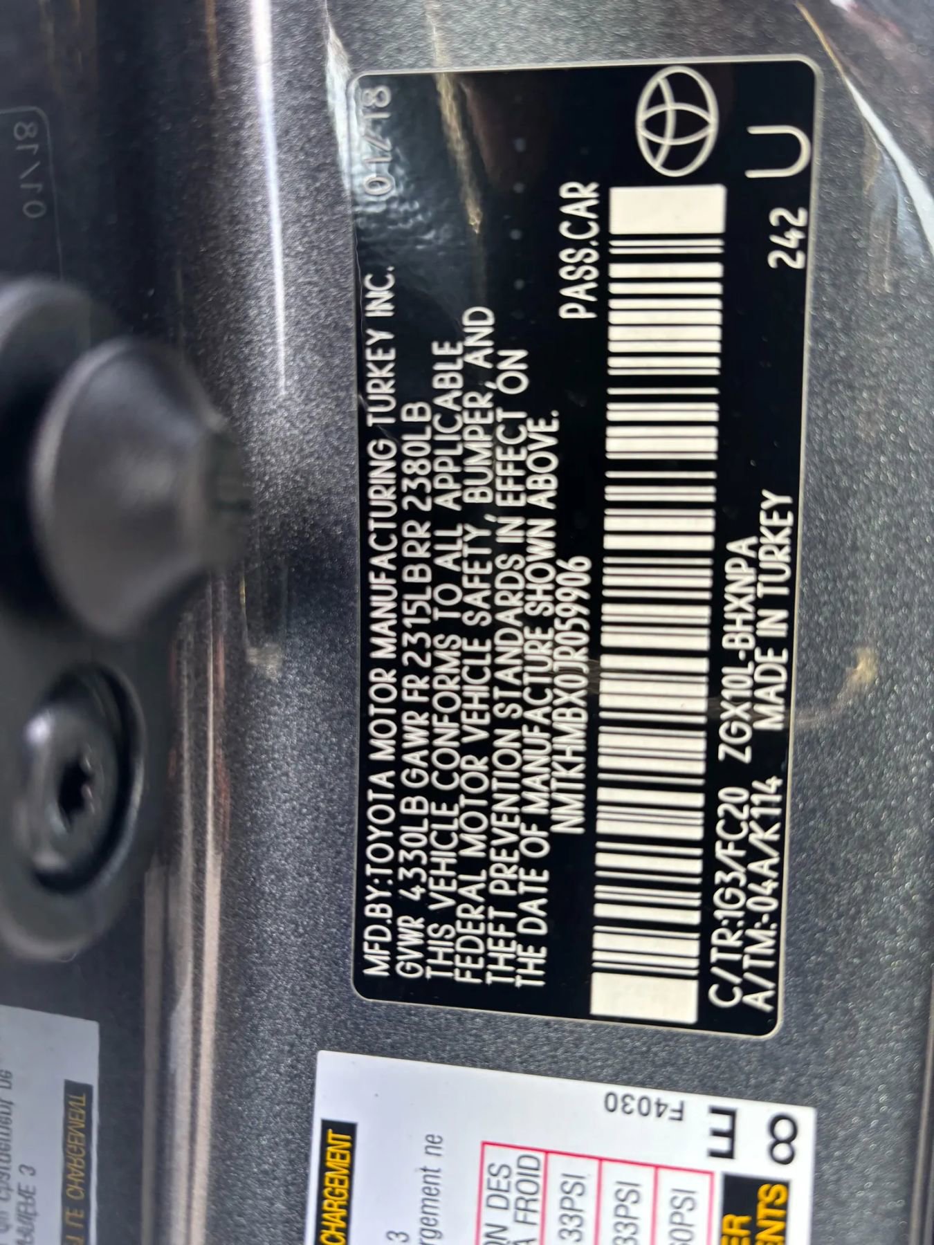 Used 2018 Toyota C-HR XLE image 32