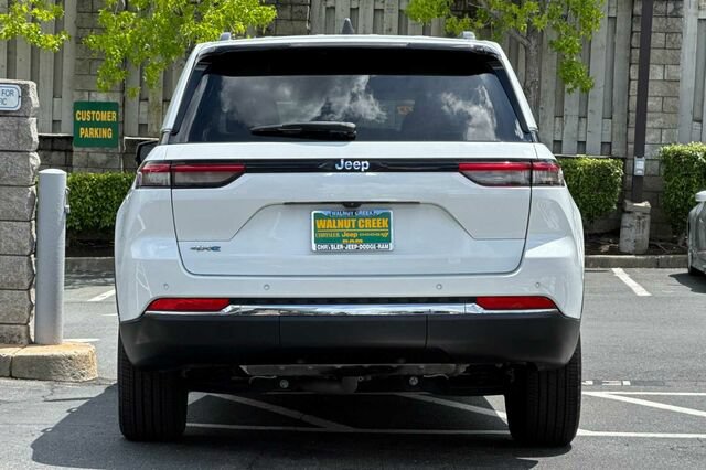 Certified 2022 Jeep Grand Cherokee Limited 4xe AWD/4WD image 5