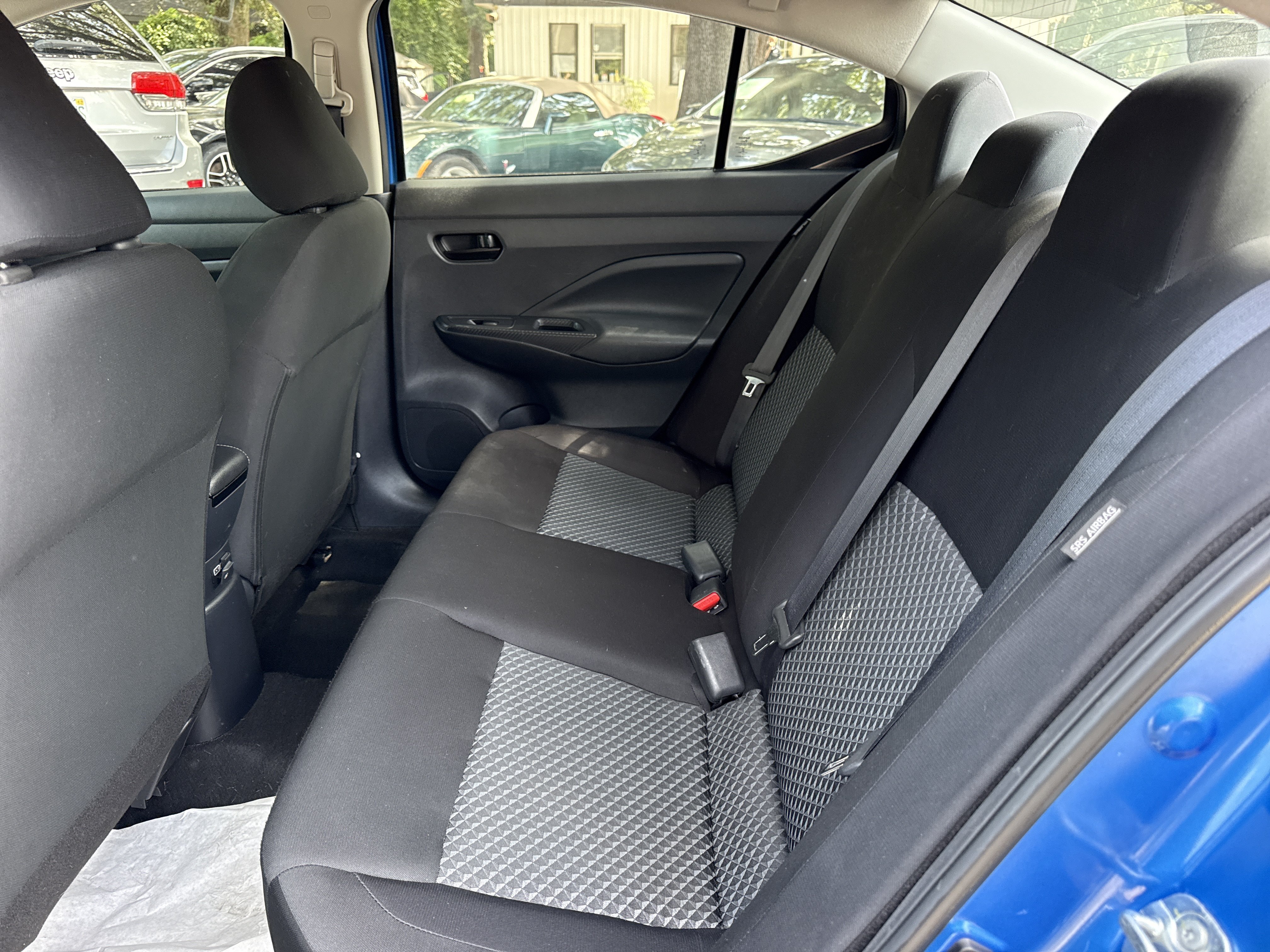 Used 2021 Nissan Versa S FWD image 10