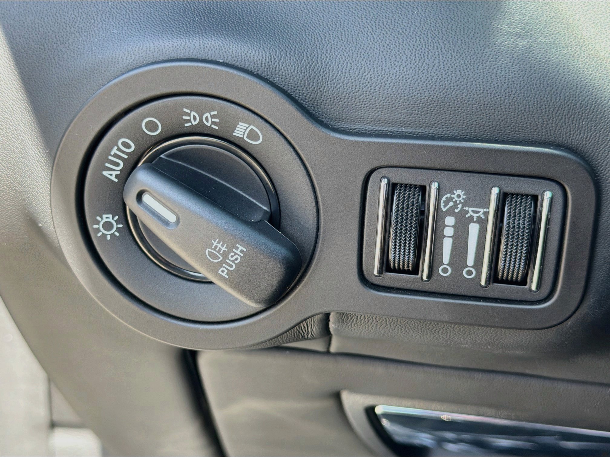 Used 2022 Maserati Quattroporte GT RWD image 35