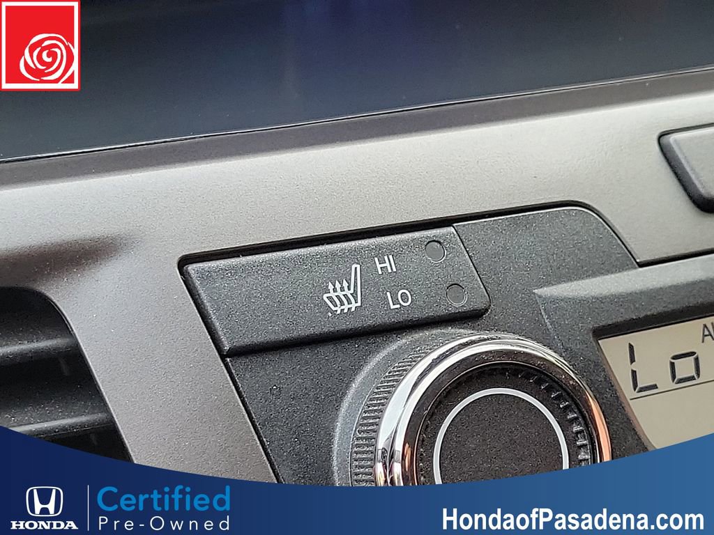 Used 2016 Honda Odyssey Touring Elite image 18