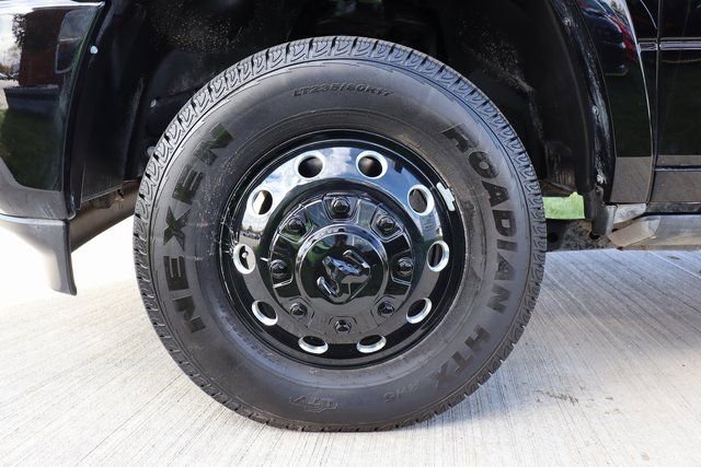 Used 2025 RAM 3500 Limited image 10