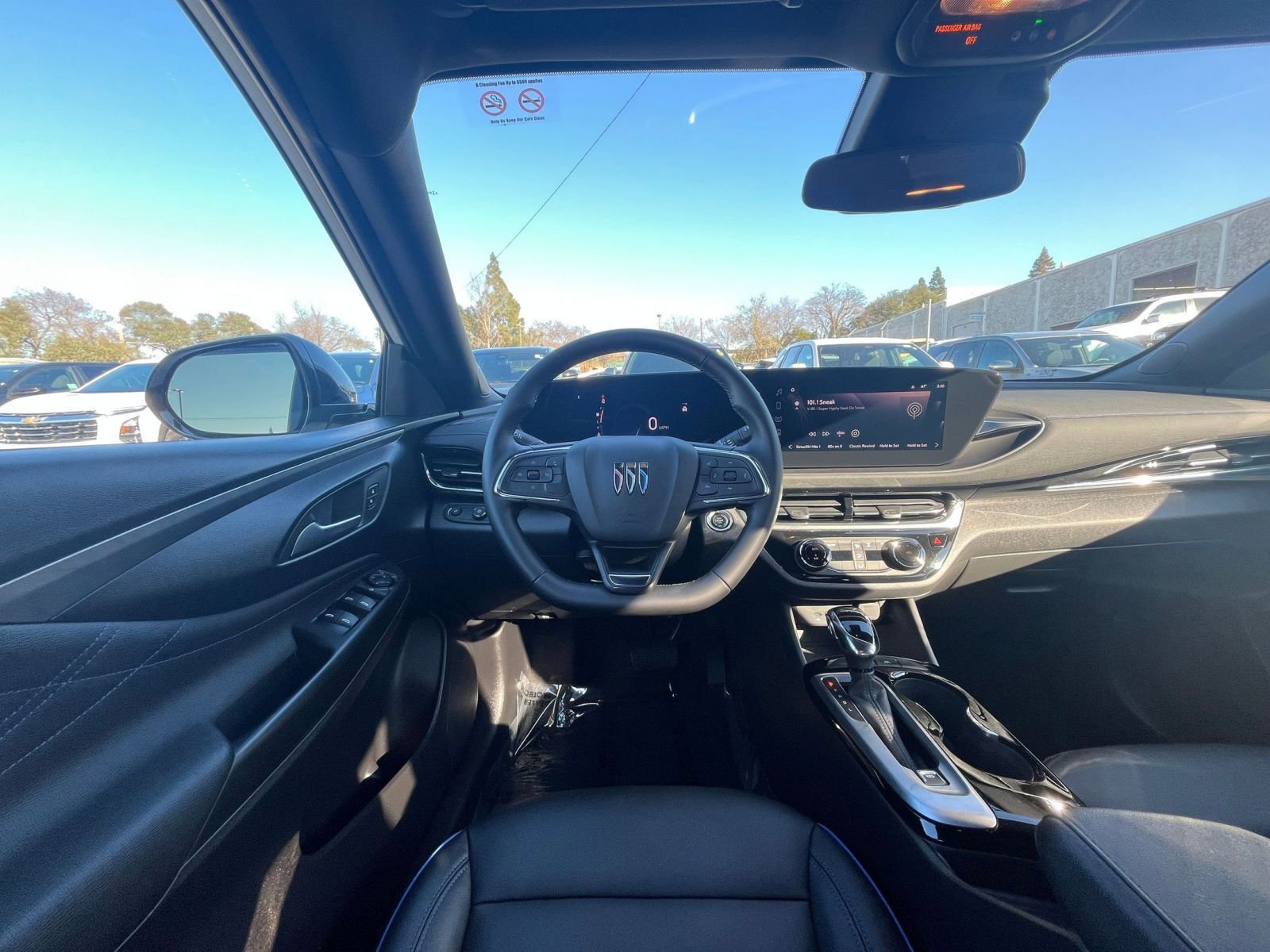 Used 2025 Buick Envista Sport Touring FWD image 33
