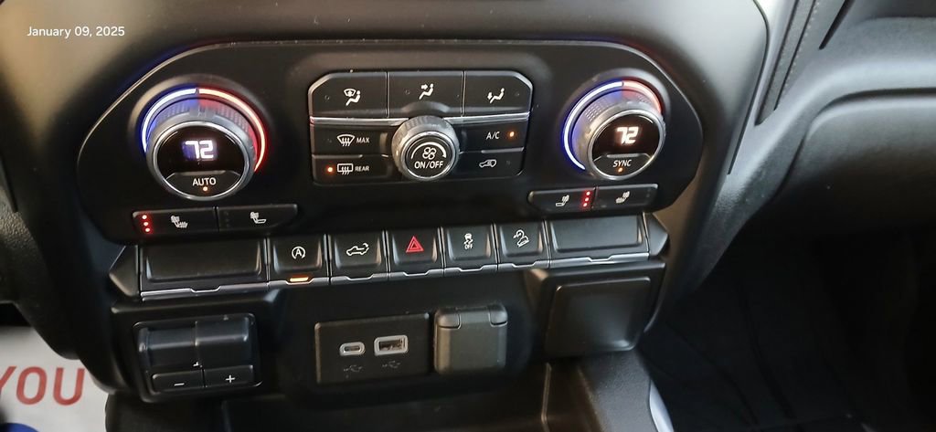 Used 2021 Chevrolet Silverado 1500 LT Trail Boss w/ Bed Protection Package image 16