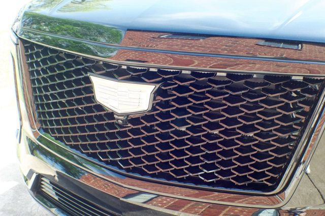 Used 2025 Cadillac Escalade Sport w/ Touring Package AWD/4WD image 13