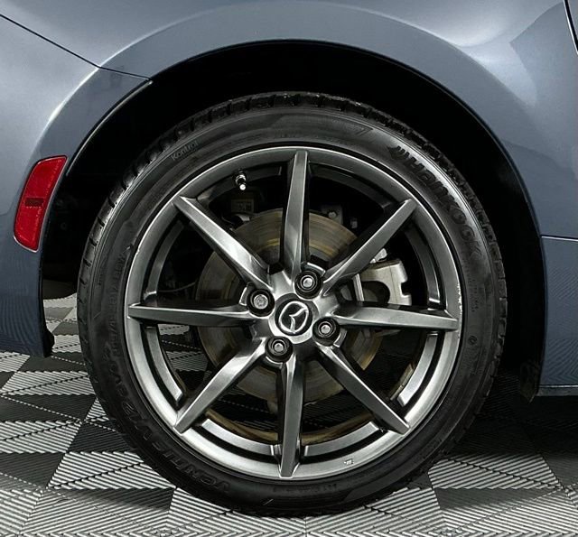 Used 2020 MAZDA MX-5 Miata RF Grand Touring RWD image 11
