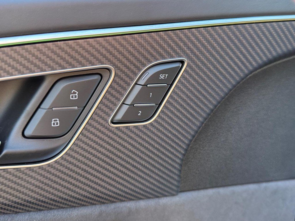 New 2027 Audi SQ8 Prestige AWD/4WD image 14