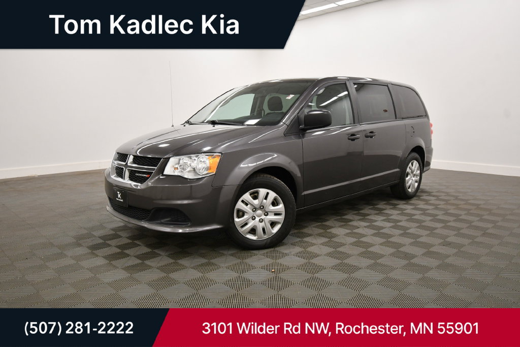 Used 2019 Dodge Grand Caravan SE FWD image 1