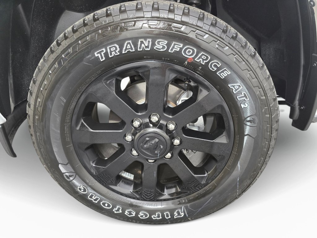 New 2026 RAM 2500 Laramie AWD/4WD image 12