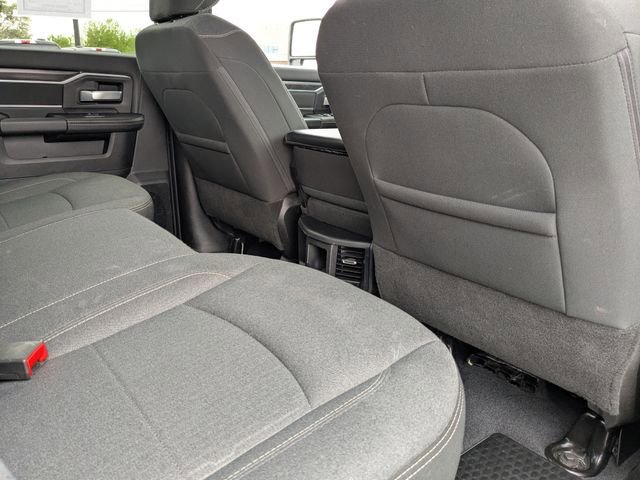 Used 2024 RAM 2500 Big Horn w/ Sport Appearance Package AWD/4WD image 18