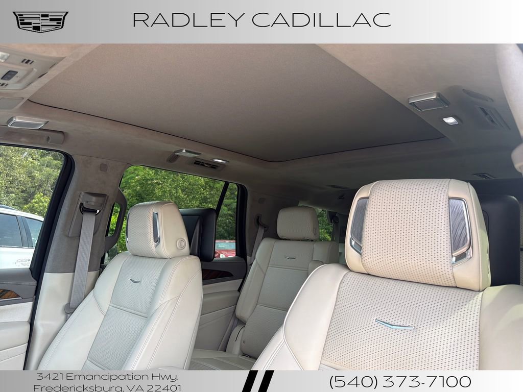 Used 2021 Cadillac Escalade Sport Platinum AWD/4WD image 2