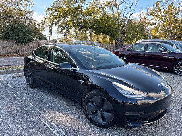 Used 2020 Tesla Model 3 Standard Range image 5