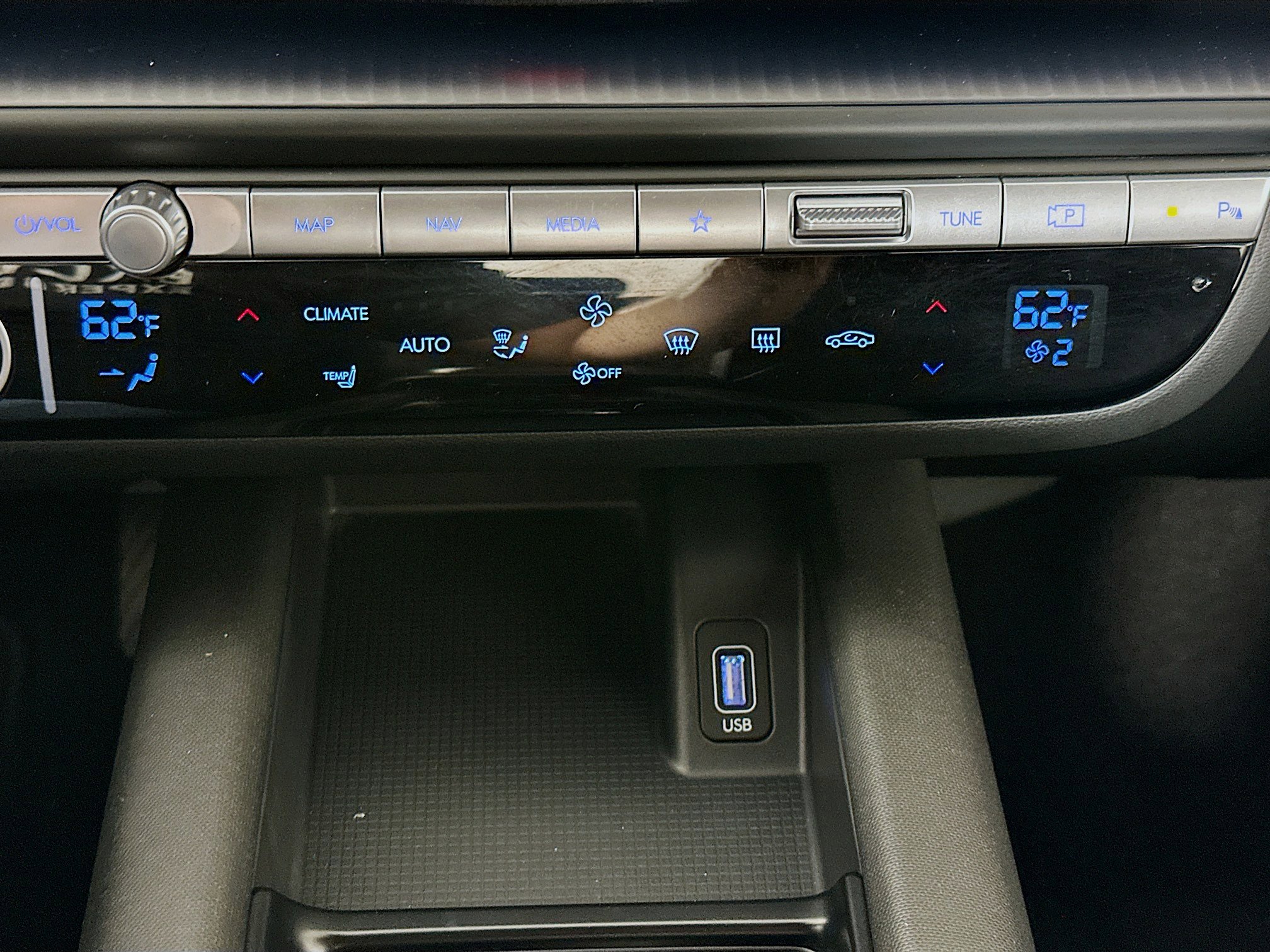 Used 2024 Hyundai Ioniq 6 SE image 24