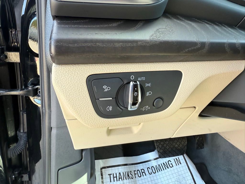 Used 2018 Audi Q5 2.0T Premium Plus w/ Premium Plus Package image 11