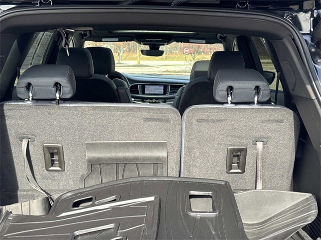 Used 2023 Buick Enclave Premium w/ Experience Buick Package image 5
