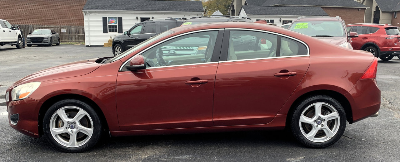 Used 2013 Volvo S60 T5 image 2