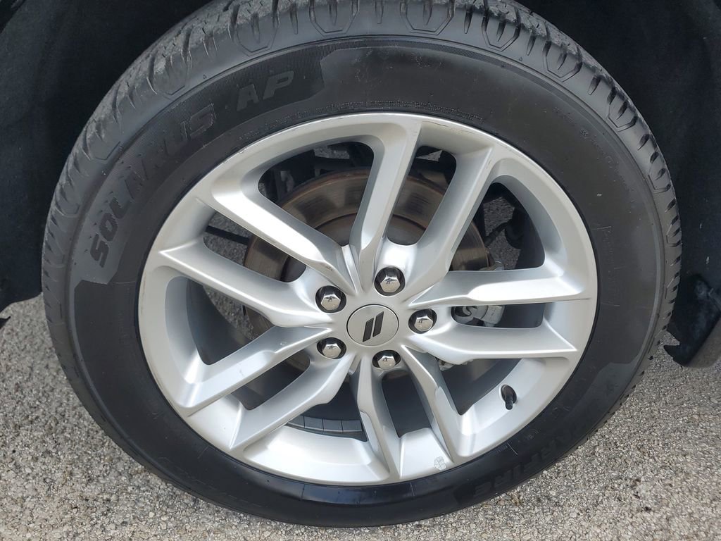 Used 2024 Dodge Durango GT RWD image 7