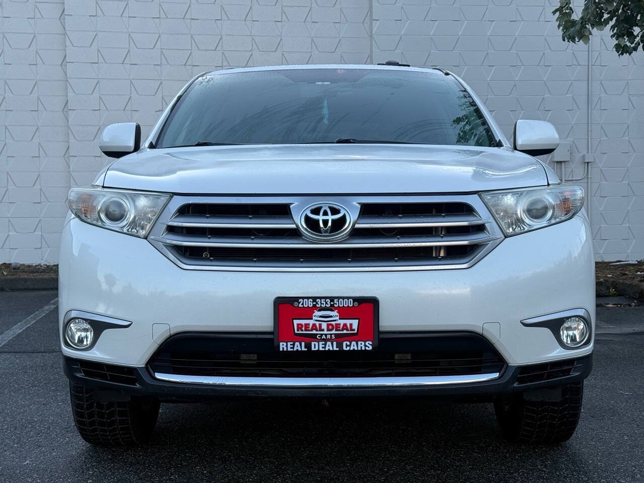 Used 2012 Toyota Highlander SE w/ Tow Pkg AWD/4WD image 5