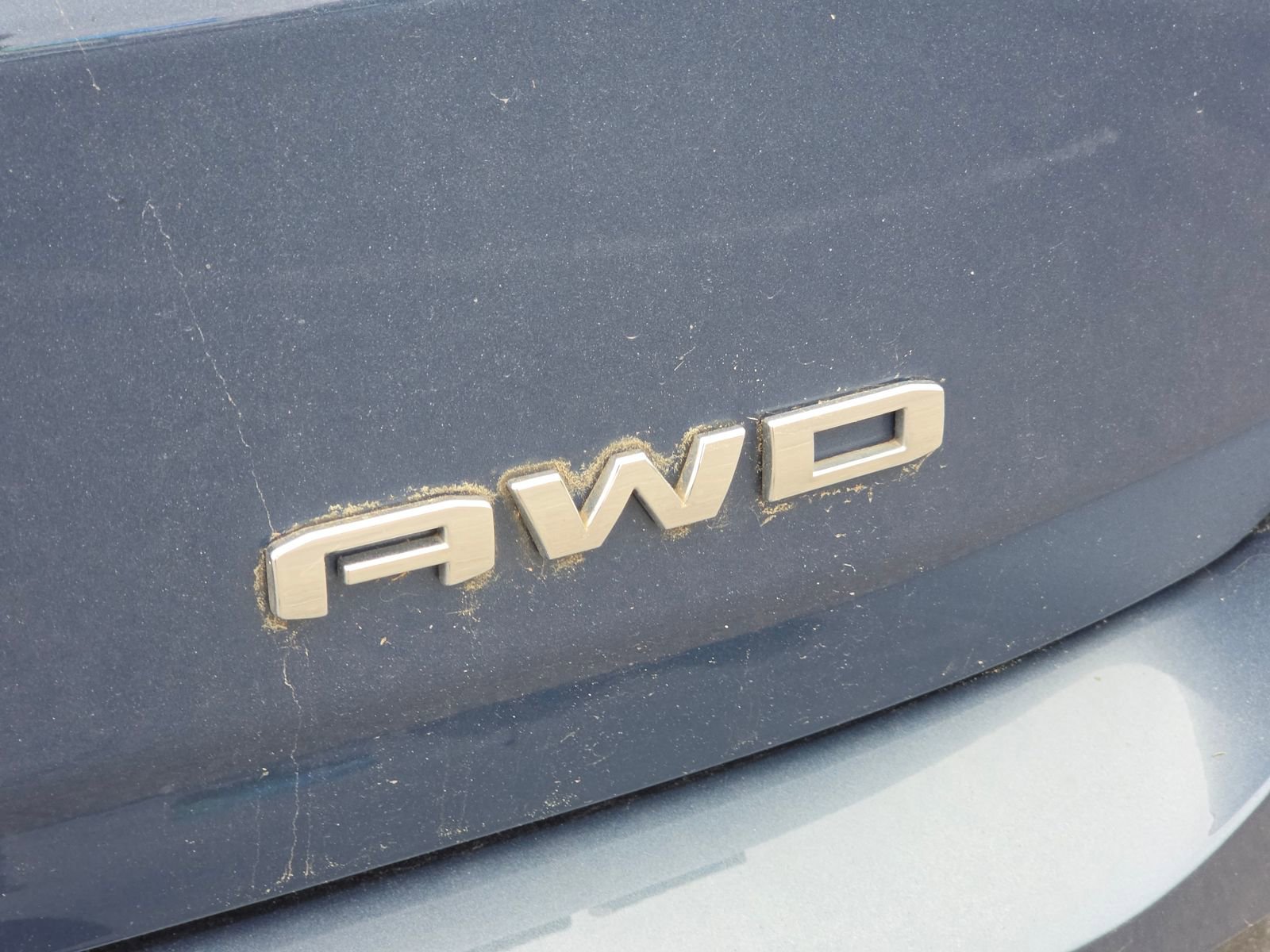 Used 2024 GMC Terrain SLE w/ Driver Convenience Package image 7