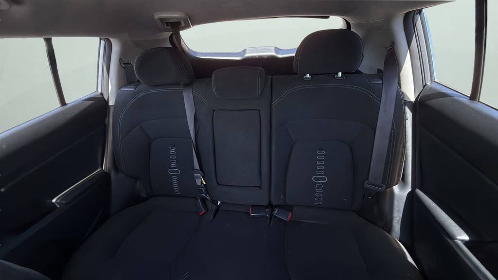 Used 2015 Kia Sportage EX image 11
