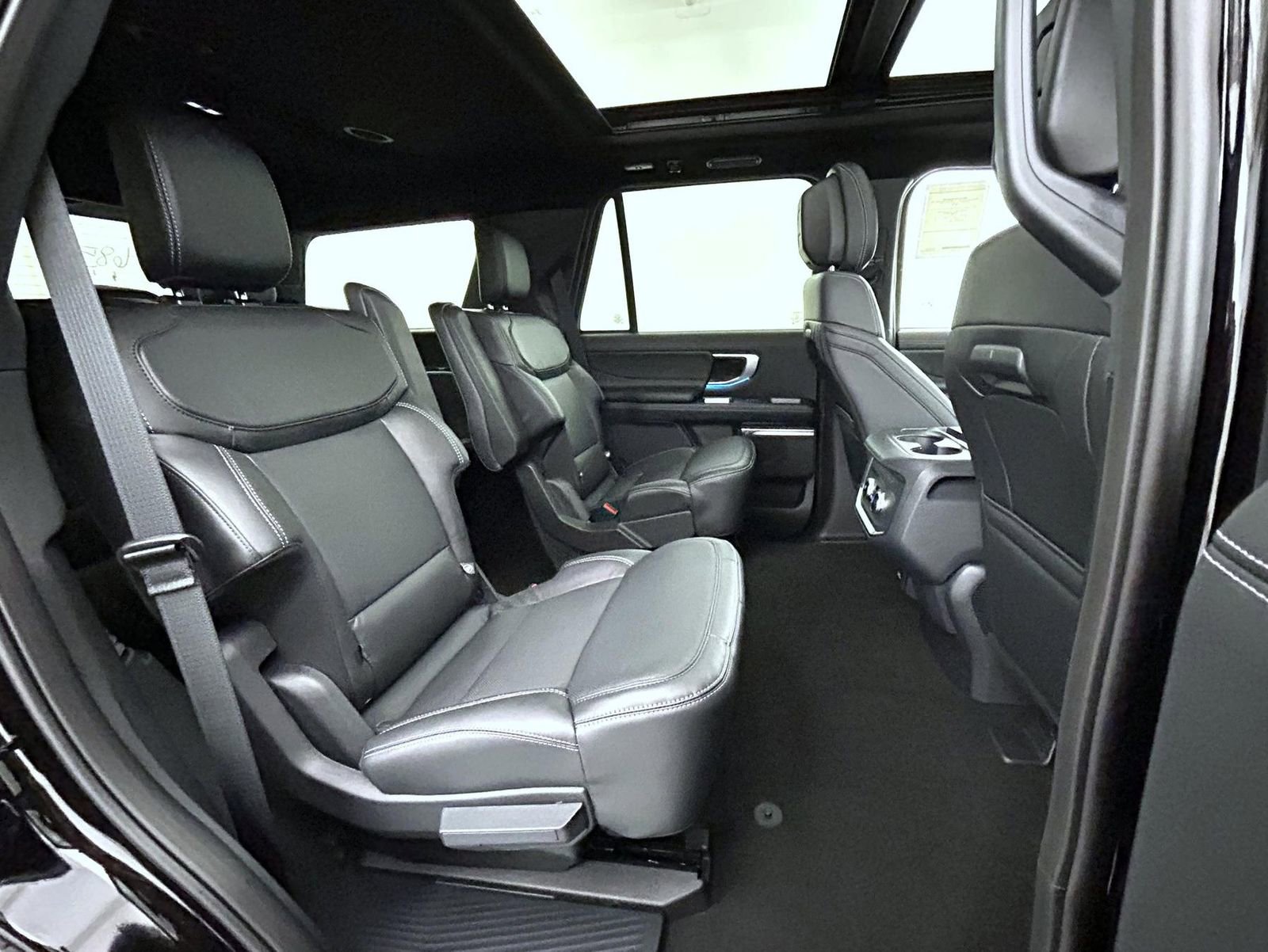 New 2026 Ford Expedition Platinum image 18